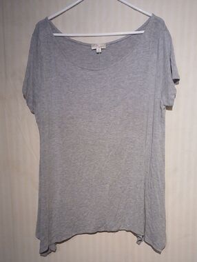 Misia Light Gray Scoop Neck Short Sleeve Top